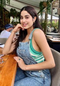janhvi kapoor_teluguvox 4